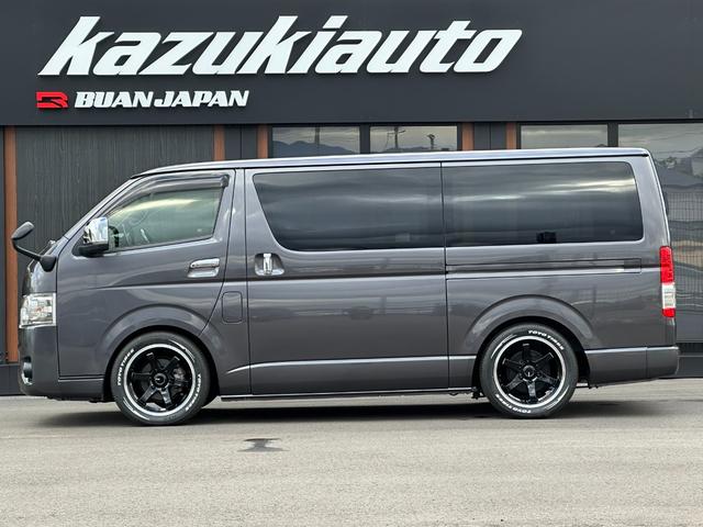 ハイエースバン スーパーＧＬ　ダークプライムＩＩ　ローダウン仕様／ＫＢＲＡＣＩＮＧ／カスタム車両／ベッドキット付き／ディーゼル車／車中泊／ヴィンテージ仕様／両側パワースライドドア（4枚目）