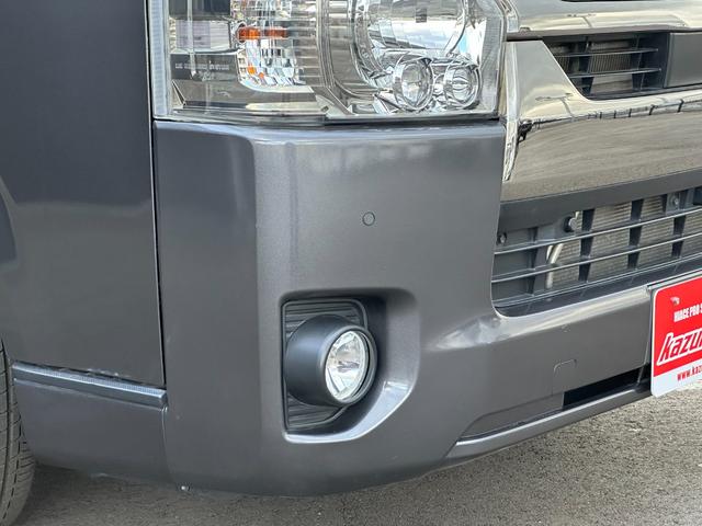 ハイエースバン スーパーＧＬ　ダークプライムＩＩ　ローダウン仕様／ＫＢＲＡＣＩＮＧ／カスタム車両／ベッドキット付き／ディーゼル車／車中泊／ヴィンテージ仕様／両側パワースライドドア（13枚目）