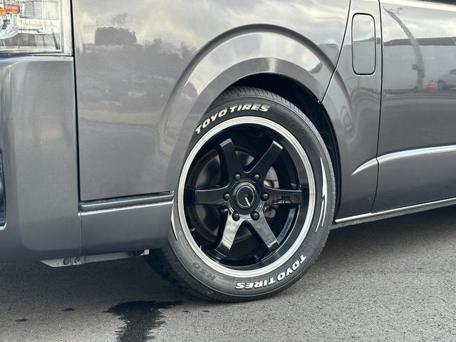ハイエースバン スーパーＧＬ　ダークプライムＩＩ　ローダウン仕様／ＫＢＲＡＣＩＮＧ／カスタム車両／ベッドキット付き／ディーゼル車／車中泊／ヴィンテージ仕様／両側パワースライドドア（16枚目）