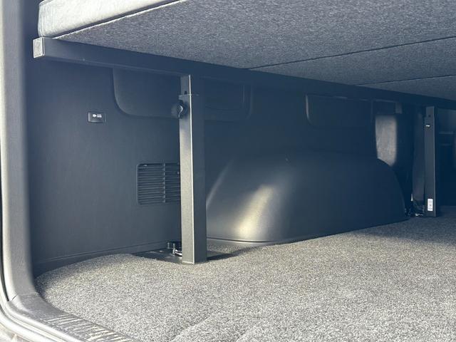ハイエースバン スーパーＧＬ　ダークプライムＩＩ　ローダウン仕様／ＫＢＲＡＣＩＮＧ／カスタム車両／ベッドキット付き／ディーゼル車／車中泊／ヴィンテージ仕様／両側パワースライドドア（58枚目）