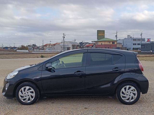 アクア S SDナビ フルセグTV スマートキー Bluetooth 純正15インチ鉄 ETC(8枚目)