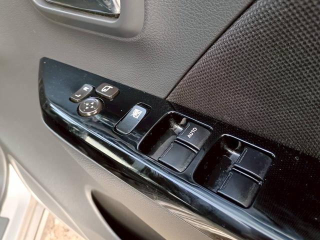 ワゴンＲスティングレー Ｔ　メモリーナビ　フルセグＴＶ　ＨＩＤヘッドライト　衝突軽減ブレーキ　前ドラレコ　シートヒーター　Ｂｌｕｅｔｏｏｔｈ　クルコン　純正１５インチアルミ　ＥＴＣ（19枚目）