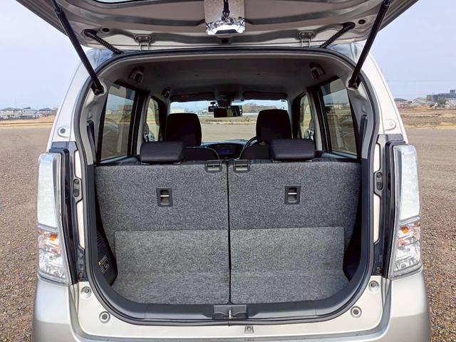 ワゴンＲスティングレー Ｔ　メモリーナビ　フルセグＴＶ　ＨＩＤヘッドライト　衝突軽減ブレーキ　前ドラレコ　シートヒーター　Ｂｌｕｅｔｏｏｔｈ　クルコン　純正１５インチアルミ　ＥＴＣ（41枚目）