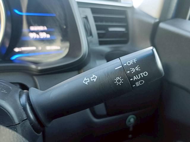 フィットハイブリッド Ｌパッケージ　メモリーナビ　フルセグＴＶ　リアカメラ　スマートキー　ＬＥＤヘッドライト　前ドラレコ　Ｂｌｕｅｔｏｏｔｈ　クルコン　純正１５インチ鉄　ＥＴＣ（24枚目）