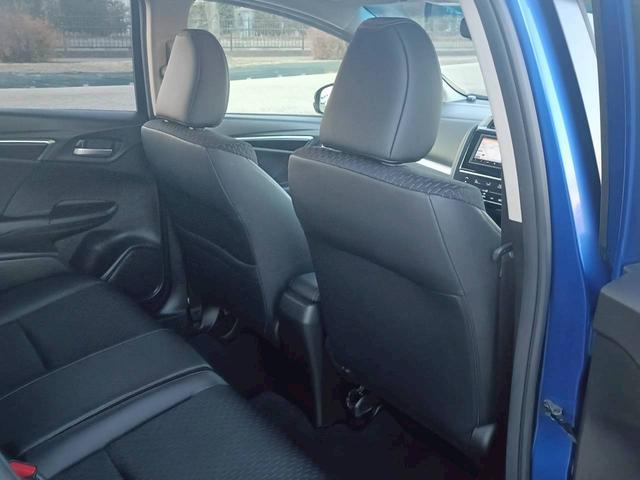 フィットハイブリッド Ｌパッケージ　メモリーナビ　フルセグＴＶ　リアカメラ　スマートキー　ＬＥＤヘッドライト　前ドラレコ　Ｂｌｕｅｔｏｏｔｈ　クルコン　純正１５インチ鉄　ＥＴＣ（34枚目）