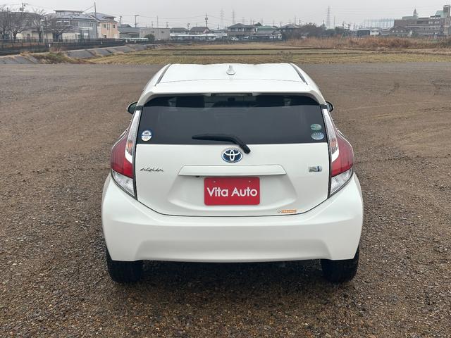 アクア Ｇブラックソフトレザーセレクション　ＳＤナビ　フルセグＴＶ　リアカメラ　スマートキー　ＬＥＤヘッドライト　衝突軽減ブレーキ　前後ドラレコ　シートヒーター　Ｂｌｕｅｔｏｏｔｈ　クルコン　純正１５インチ鉄　ＥＴＣ（10枚目）