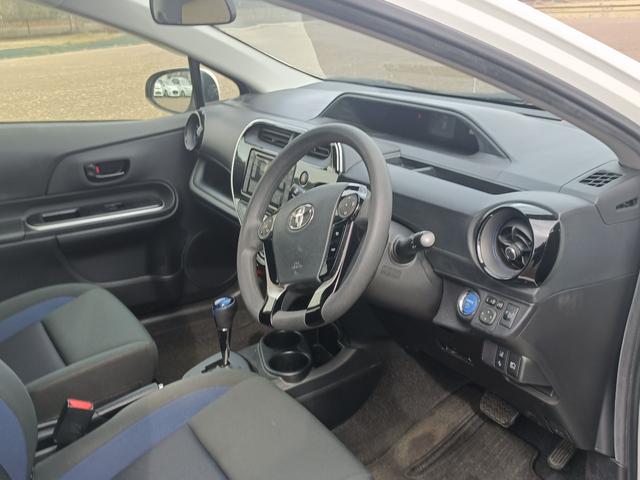 アクア Ｓ　スマートキー　プッシュスタート　衝突軽減ブレーキ　純正１５インチホイール　ＥＴＣ（32枚目）