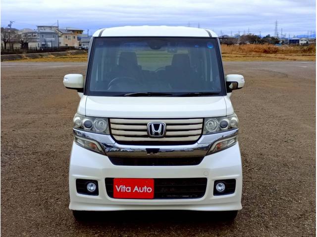Ｎ－ＢＯＸカスタム Ｇ　ターボＳＳパッケージ　４ＷＤ　ＳＤナビ　フルセグＴＶ　リアカメラ　スマートキー　ＨＩＤヘッドライト　衝突軽減ブレーキ　両側パワスラ　前後ドラレコ　シートヒーター　Ｂｌｕｅｔｏｏｔｈ　純正１４インチアルミ　ＥＴＣ（4枚目）