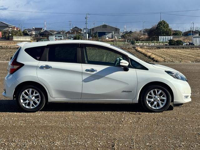 ノート e-パワー X SDナビ フルセグTV 全方位カメラ スマートキー LEDヘッドライト 衝突軽減ブレーキ Bluetooth 純正15インチアルミ(7枚目)