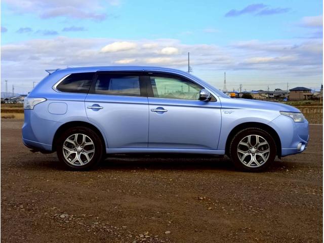 ���I�����C�����k�͎��ۂɓX�܂ł��Ԃ����������������Ɠ����悤�ɂ��Ԃ̏ڍׂ��c�ƃX�^�b�t�Ƃ��Ƃ肵�Ȃ���m�F�����܂��B�C�ɂȂ�ӏ��̓��A���^�C���ł������������܂��̂ň��S���ĎԑI�т��o���܂��B