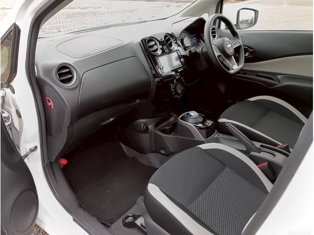 ノート e-パワー X SDナビ フルセグTV 全方位カメラ スマートキー 衝突軽減ブレーキ 前ドラレコ Bluetooth クルコン 純正14インチ鉄 ETC(20枚目)