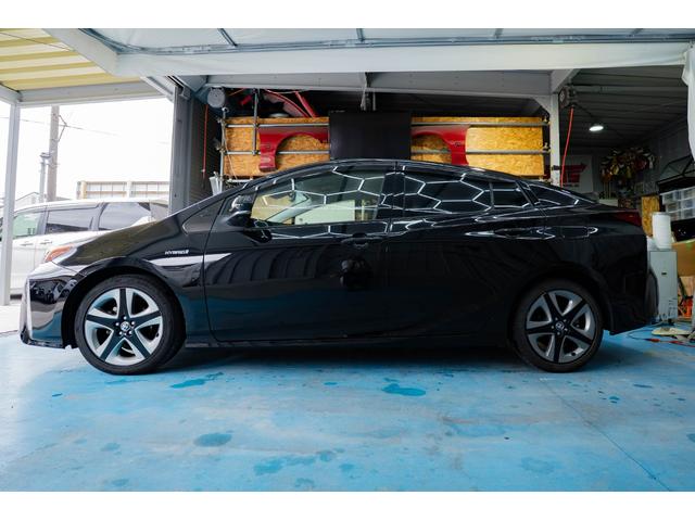 プリウス Ｓツーリングセレクション　トヨタ純正９インチＳＤナビ　ＥＴＣ　アイドリングストップ　盗難防止装置　バックカメラ　衝突軽減ブレーキ　スマートキー　フロントフォグランプ（37枚目）