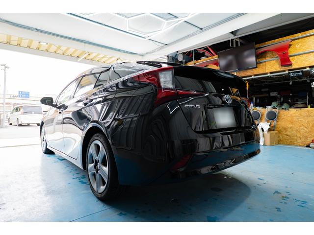 プリウス Ｓツーリングセレクション　トヨタ純正９インチＳＤナビ　ＥＴＣ　アイドリングストップ　盗難防止装置　バックカメラ　衝突軽減ブレーキ　スマートキー　フロントフォグランプ（38枚目）