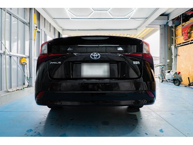 プリウス Ｓツーリングセレクション　トヨタ純正９インチＳＤナビ　ＥＴＣ　アイドリングストップ　盗難防止装置　バックカメラ　衝突軽減ブレーキ　スマートキー　フロントフォグランプ（39枚目）