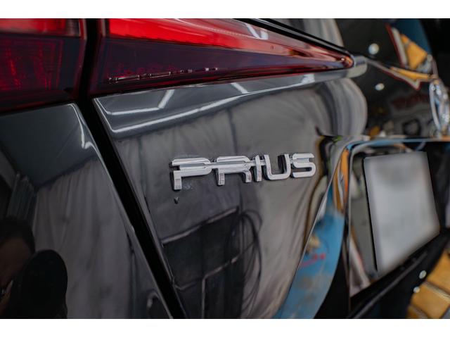 プリウス Ｓツーリングセレクション　トヨタ純正９インチＳＤナビ　ＥＴＣ　アイドリングストップ　盗難防止装置　バックカメラ　衝突軽減ブレーキ　スマートキー　フロントフォグランプ（47枚目）