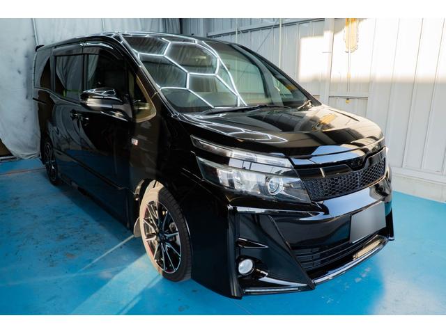 ヴォクシー ＺＳ　Ｇ’ｓ　後席モニター　両側電動スライドドア　ＥＴＣ　アイドリングストップ　ドライブレコーダー　バックカメラ　ワンオーナー　シートヒーター（4枚目）