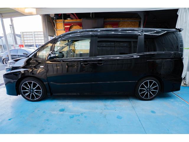 ヴォクシー ＺＳ　Ｇ’ｓ　後席モニター　両側電動スライドドア　ＥＴＣ　アイドリングストップ　ドライブレコーダー　バックカメラ　ワンオーナー　シートヒーター（9枚目）