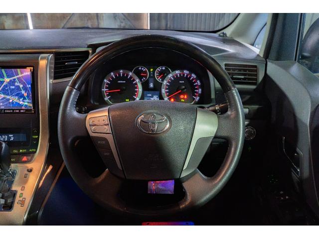 ヴェルファイア ２．４ＺプラチナセレクションＩＩタイプゴルドＩＩ　フルセグＴＶ　ＥＴＣ　後席モニター　エアバッグ　サイドエアバッグ　カーテンエアバッグ　ＡＢＳ　横滑り防止装置　障害物センサー　バックカメラ　盗難防止装置　パワステ　ＨＤＤナビ　ミュージックサーバー（11枚目）