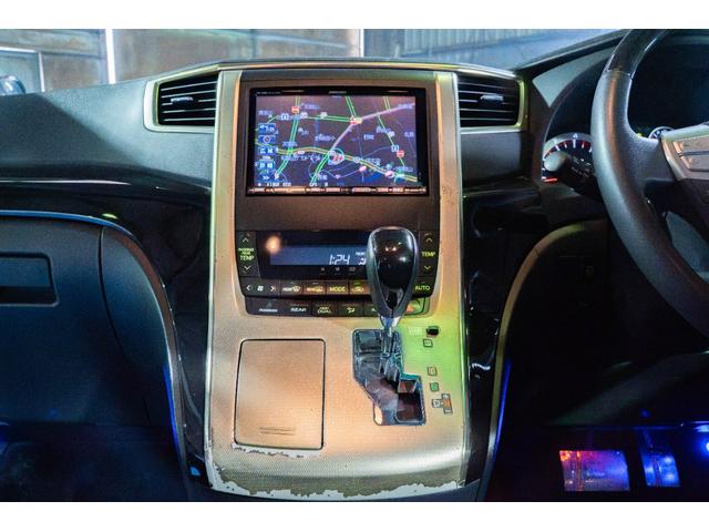 ヴェルファイア ２．４ＺプラチナセレクションＩＩタイプゴルドＩＩ　フルセグＴＶ　ＥＴＣ　後席モニター　エアバッグ　サイドエアバッグ　カーテンエアバッグ　ＡＢＳ　横滑り防止装置　障害物センサー　バックカメラ　盗難防止装置　パワステ　ＨＤＤナビ　ミュージックサーバー（13枚目）