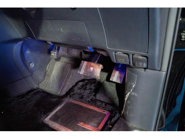 ヴェルファイア ２．４ＺプラチナセレクションＩＩタイプゴルドＩＩ　フルセグＴＶ　ＥＴＣ　後席モニター　エアバッグ　サイドエアバッグ　カーテンエアバッグ　ＡＢＳ　横滑り防止装置　障害物センサー　バックカメラ　盗難防止装置　パワステ　ＨＤＤナビ　ミュージックサーバー（25枚目）