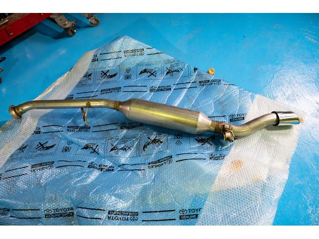 ヴェルファイア ２．４ＺプラチナセレクションＩＩタイプゴルドＩＩ　フルセグＴＶ　ＥＴＣ　後席モニター　エアバッグ　サイドエアバッグ　カーテンエアバッグ　ＡＢＳ　横滑り防止装置　障害物センサー　バックカメラ　盗難防止装置　パワステ　ＨＤＤナビ　ミュージックサーバー（51枚目）