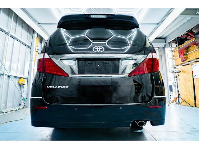 ヴェルファイア ２．４ＺプラチナセレクションＩＩタイプゴルドＩＩ　フルセグＴＶ　ＥＴＣ　後席モニター　エアバッグ　サイドエアバッグ　カーテンエアバッグ　ＡＢＳ　横滑り防止装置　障害物センサー　バックカメラ　盗難防止装置　パワステ　ＨＤＤナビ　ミュージックサーバー（56枚目）