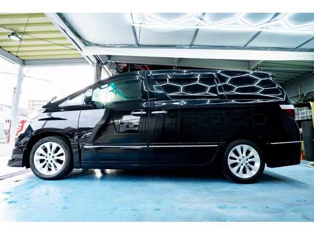 ヴェルファイア ２．４ＺプラチナセレクションＩＩタイプゴルドＩＩ　フルセグＴＶ　ＥＴＣ　後席モニター　エアバッグ　サイドエアバッグ　カーテンエアバッグ　ＡＢＳ　横滑り防止装置　障害物センサー　バックカメラ　盗難防止装置　パワステ　ＨＤＤナビ　ミュージックサーバー（58枚目）