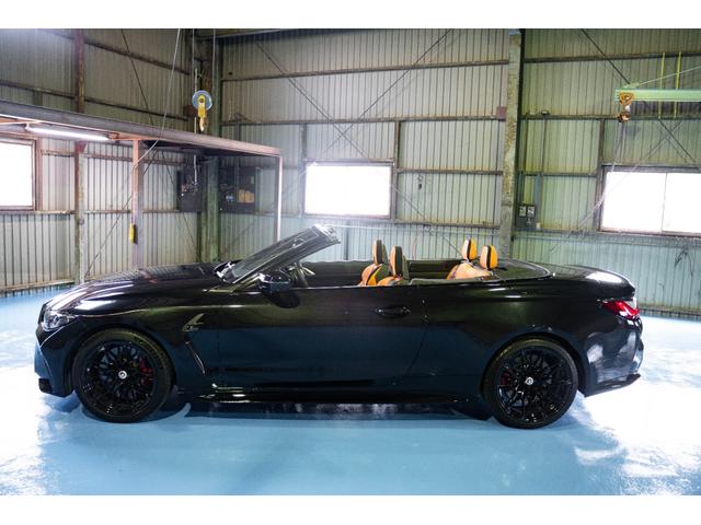 Ｍ４ Ｍ４カブリオレ　コンペティション　Ｍ　ｘＤｒｉｖｅ　ワンオーナー　本革シート　ディーラー車　ＥＴＣ　アダプティブクルーズコントロール　衝突被害軽減ブレーキ　障害物センサー　パーキングアシスト　シートヒーター　電動シート　４ＷＤ　ブラインドスポットモニタ（10枚目）