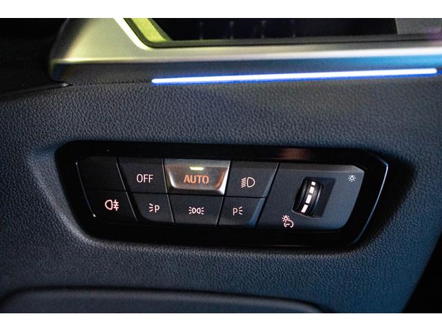 Ｍ４ Ｍ４カブリオレ　コンペティション　Ｍ　ｘＤｒｉｖｅ　ワンオーナー　本革シート　ディーラー車　ＥＴＣ　アダプティブクルーズコントロール　衝突被害軽減ブレーキ　障害物センサー　パーキングアシスト　シートヒーター　電動シート　４ＷＤ　ブラインドスポットモニタ（25枚目）