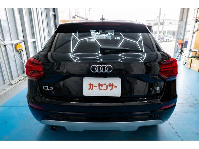 Q2 1.0TFSIスポーツ シートヒーター ETC ドライブレコーダー アイドリングストップ カーテンエアバッグ アダプティブクルーズコントロール 横滑り防止装置 MTモード付き バックカメラ 盗難防止装置 ベンチシート(7枚目)