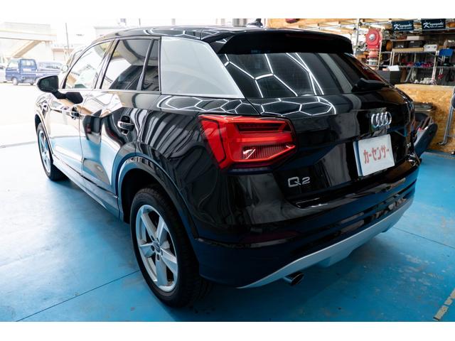 Q2 1.0TFSIスポーツ シートヒーター ETC ドライブレコーダー アイドリングストップ カーテンエアバッグ アダプティブクルーズコントロール 横滑り防止装置 MTモード付き バックカメラ 盗難防止装置 ベンチシート(8枚目)