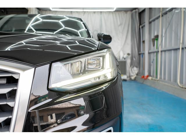 Q2 1.0TFSIスポーツ シートヒーター ETC ドライブレコーダー アイドリングストップ カーテンエアバッグ アダプティブクルーズコントロール 横滑り防止装置 MTモード付き バックカメラ 盗難防止装置 ベンチシート(10枚目)