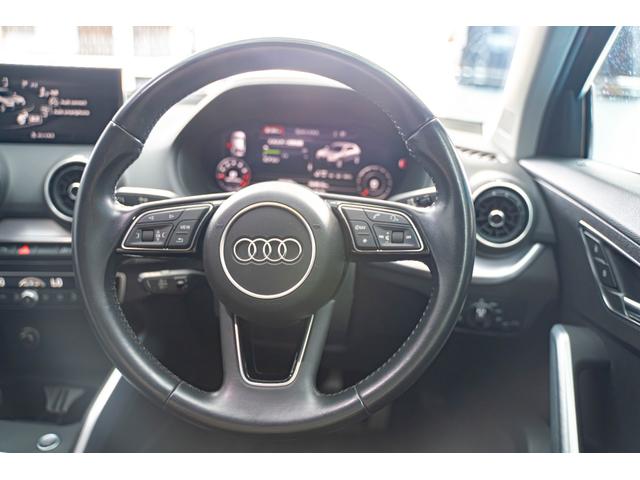 Q2 1.0TFSIスポーツ シートヒーター ETC ドライブレコーダー アイドリングストップ カーテンエアバッグ アダプティブクルーズコントロール 横滑り防止装置 MTモード付き バックカメラ 盗難防止装置 ベンチシート(17枚目)