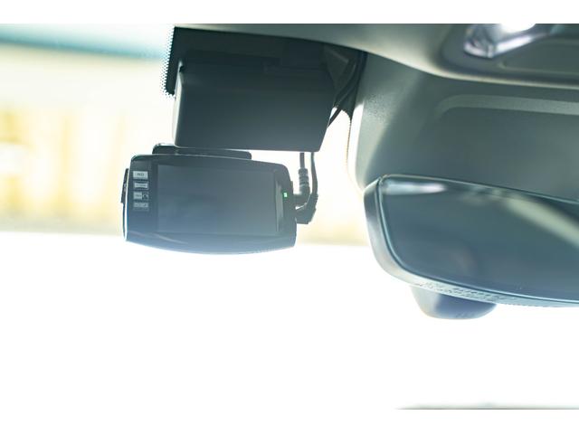 Q2 1.0TFSIスポーツ シートヒーター ETC ドライブレコーダー アイドリングストップ カーテンエアバッグ アダプティブクルーズコントロール 横滑り防止装置 MTモード付き バックカメラ 盗難防止装置 ベンチシート(24枚目)