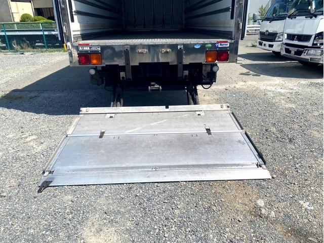 フォワード 　冷蔵冷凍車　－３０℃設定低温設定　極東開発床下格納パワーゲート　上物：東プレ製　荷台内寸：６２２　２２９　２０１／ｃｍ　ラッシングレール２段　６２ボディ　フルワイド　２１０馬力　バックモニター（8枚目）