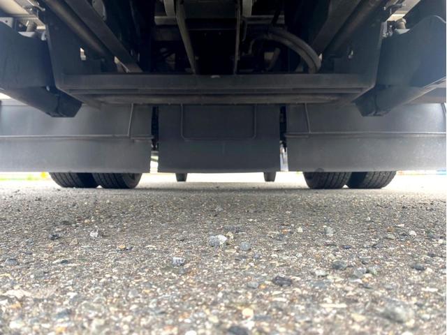 フォワード 　冷蔵冷凍車　－３０℃設定低温設定　極東開発床下格納パワーゲート　上物：東プレ製　荷台内寸：６２２　２２９　２０１／ｃｍ　ラッシングレール２段　６２ボディ　フルワイド　２１０馬力　バックモニター（28枚目）