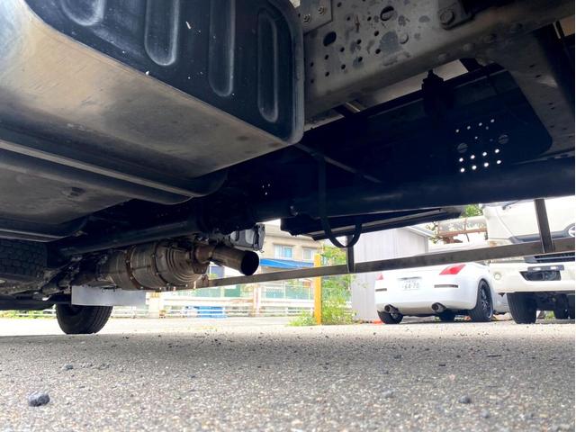 フォワード 　冷蔵冷凍車　－３０℃設定低温設定　極東開発床下格納パワーゲート　上物：東プレ製　荷台内寸：６２２　２２９　２０１／ｃｍ　ラッシングレール２段　６２ボディ　フルワイド　２１０馬力　バックモニター（29枚目）