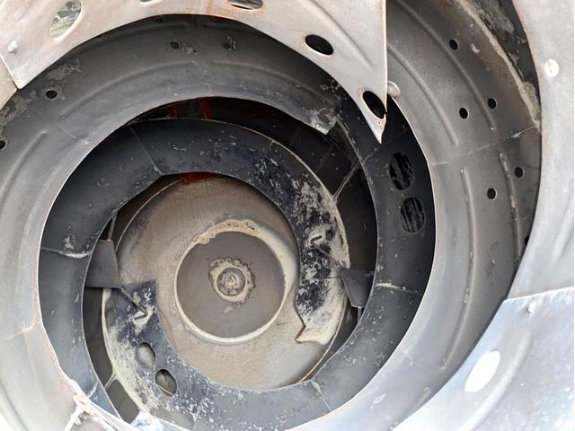 ギガ 　コンクリートミキサー　カヤバ　Ｍ４４　ドラム容量８．７？　混合容量１０５６０ｋｇ　いすゞ自動車ディーラーエンジン載せ替え済６ＵＺ１リビルト　電動ホッパーカバー　アドブルー　ＥＴＣ（31枚目）