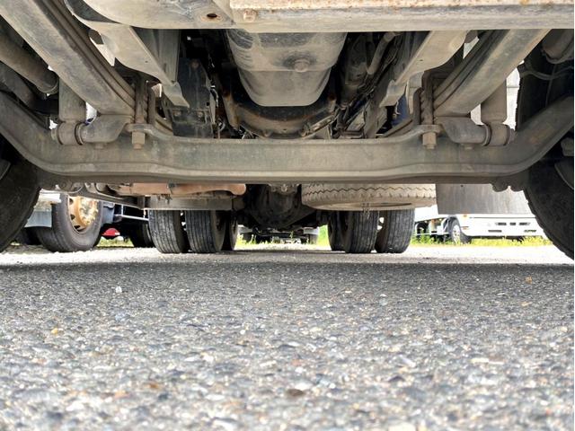 ギガ 　コンクリートミキサー　カヤバ　Ｍ４４　ドラム容量８．７？　混合容量１０５６０ｋｇ　いすゞ自動車ディーラーエンジン載せ替え済６ＵＺ１リビルト　電動ホッパーカバー　アドブルー　ＥＴＣ（35枚目）