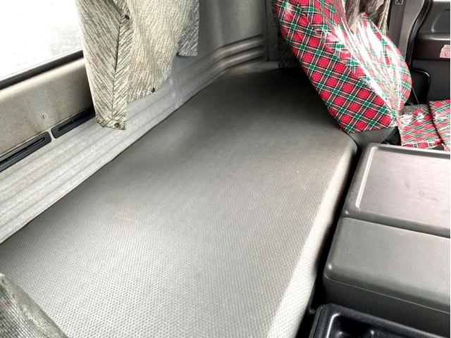 ギガ 　コンクリートミキサー　カヤバ　Ｍ４４　ドラム容量８．７？　混合容量１０５６０ｋｇ　いすゞ自動車ディーラーエンジン載せ替え済６ＵＺ１リビルト　電動ホッパーカバー　アドブルー　ＥＴＣ（64枚目）