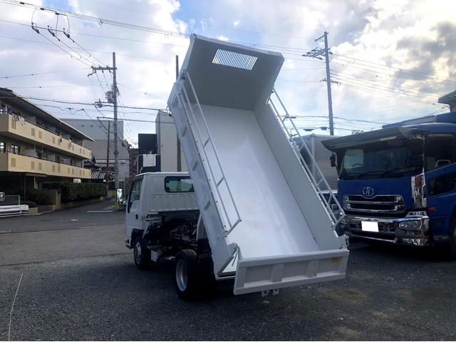 エルフトラック 　３ｔ　ダンプ　低床　ターボ　コボレーン　新明和工業　全塗装済　内寸：３０５　１６１／ｃｍ（4枚目）