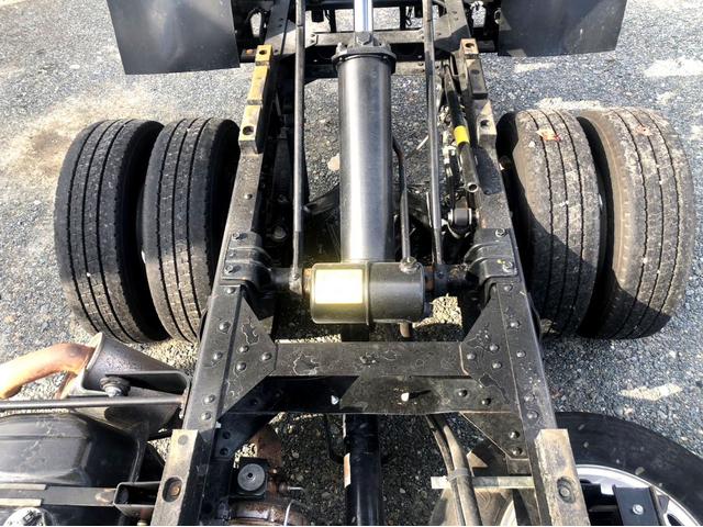 エルフトラック 　３ｔ　ダンプ　低床　ターボ　コボレーン　新明和工業　全塗装済　内寸：３０５　１６１／ｃｍ（15枚目）