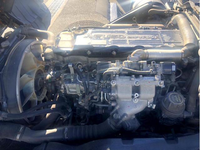 ファイター 　平ボディ　増トンタダノ　５段クレーン　フックイン　２．９３ｔ吊　ラジコン付　後輪エアサス　アルミブロック　リターダ付　２７０馬力　バックモニター　ベッド付　アドブルー　荷台内寸：５５９　２２２／ｃｍ（26枚目）