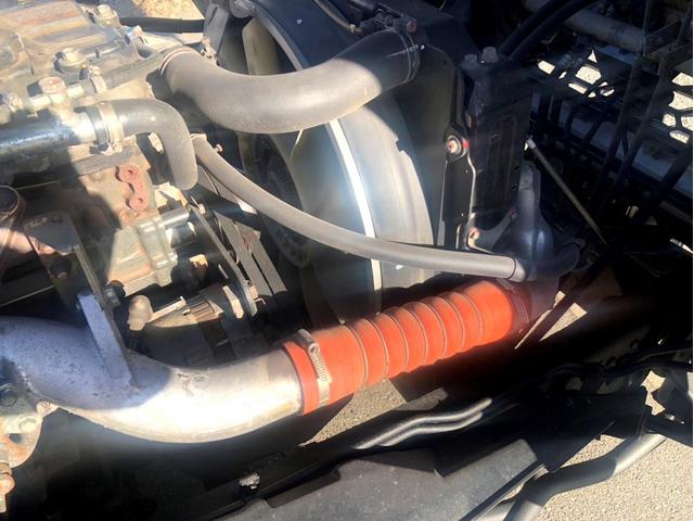 ファイター 　平ボディ　増トンタダノ　５段クレーン　フックイン　２．９３ｔ吊　ラジコン付　後輪エアサス　アルミブロック　リターダ付　２７０馬力　バックモニター　ベッド付　アドブルー　荷台内寸：５５９　２２２／ｃｍ（30枚目）