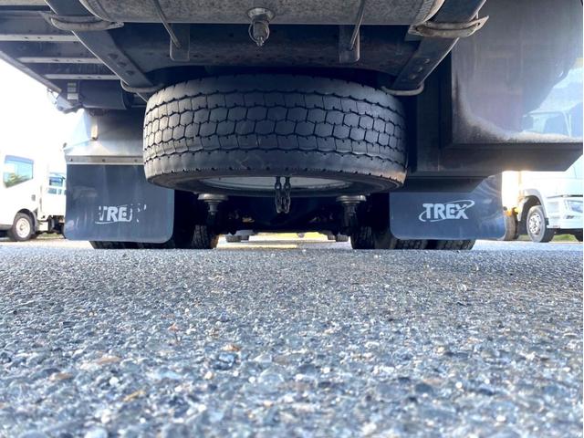 ギガ 　アルミウイング　後輪エアサス　日本トレクス　ラッシングレール２段　荷台内寸：長さ９６１幅２４０高さ２６４　最大積載量：１３，８００Ｋｇ　３８０馬力　２デフ　バックモニター　ヘッド付き　アドブルー（38枚目）