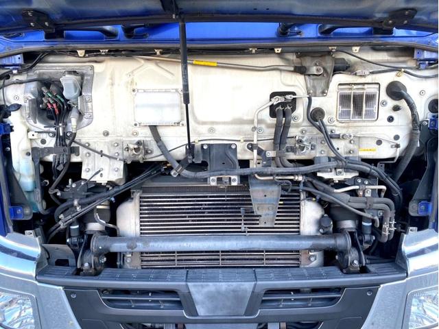 ギガ 　アルミウイング　後輪エアサス　日本トレクス　ラッシングレール２段　荷台内寸：長さ９６１幅２４０高さ２６４　最大積載量：１３，８００Ｋｇ　３８０馬力　２デフ　バックモニター　ヘッド付き　アドブルー（39枚目）