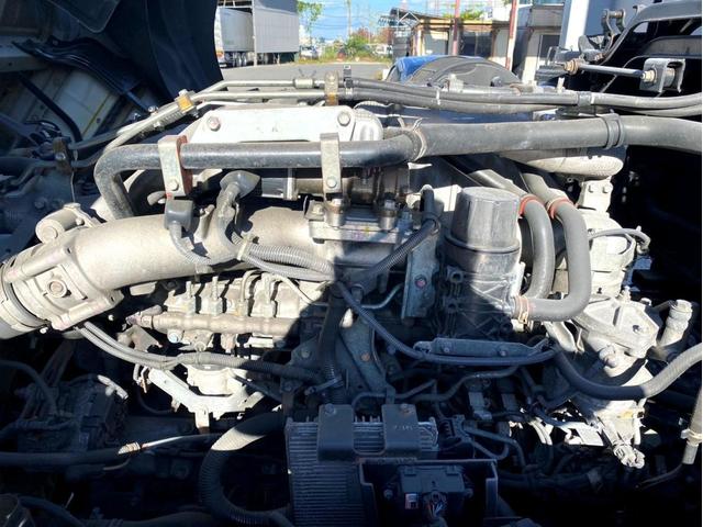 ギガ 　３８０馬力　塗装済　ラッシングレール２段　後輪エアサス　荷台内寸　（ｃｍ）：長さ９６０　幅２４０　高さ２６５　最大積載量：１３９００ｋｇ　４軸　バックモニター　アドブルー　タンク３００　Ｌ　ｘ　２（43枚目）