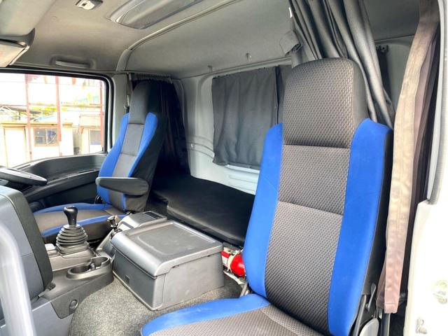ギガ 　３８０馬力　塗装済　ラッシングレール２段　後輪エアサス　荷台内寸　（ｃｍ）：長さ９６０　幅２４０　高さ２６５　最大積載量：１３９００ｋｇ　４軸　バックモニター　アドブルー　タンク３００　Ｌ　ｘ　２（56枚目）