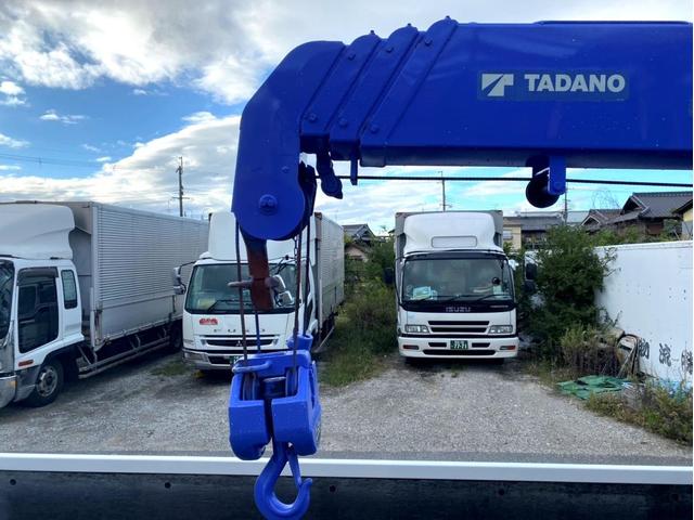 エルフトラック 　２ｔ　タダノクレーン　ラジコン　２ｔ　平ボディ　タダノ４段クレーン　ＺＥ２６４ＨＲ　２．６３ｔ吊　フックイン　荷台内寸：３７１　１８０／ｃｍ　最大積載量：２０００ｋｇ　１５０馬力　全塗装済（10枚目）