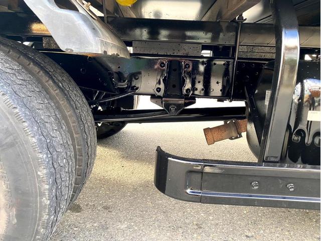 エルフトラック 　２ｔ　タダノクレーン　ラジコン　２ｔ　平ボディ　タダノ４段クレーン　ＺＥ２６４ＨＲ　２．６３ｔ吊　フックイン　荷台内寸：３７１　１８０／ｃｍ　最大積載量：２０００ｋｇ　１５０馬力　全塗装済（21枚目）